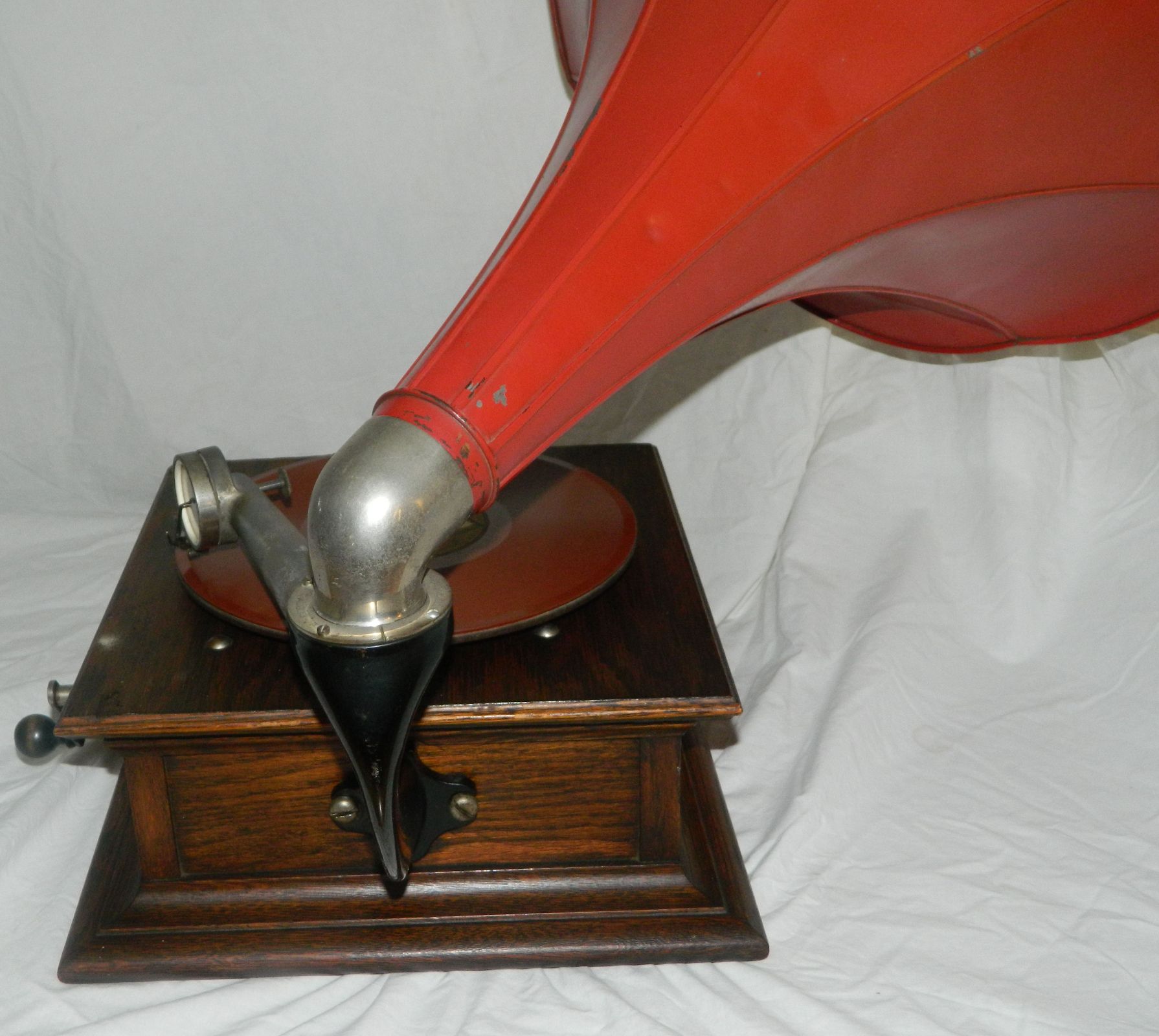 Reproduction steel phonograph needles, bamboo needles, records, radios